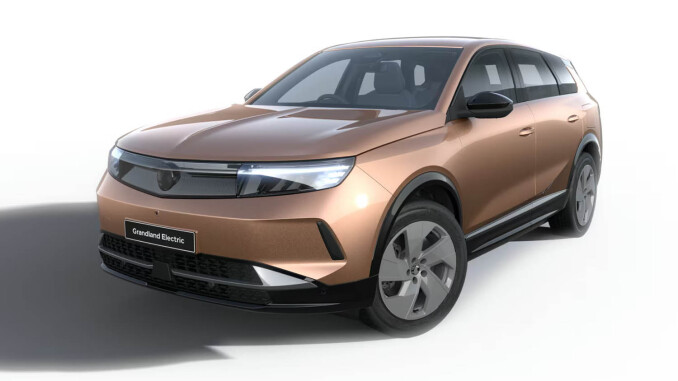 Vauxhall Grandland 157kW Design 73kWh 5dr Auto Electric Hatchback - Image 4